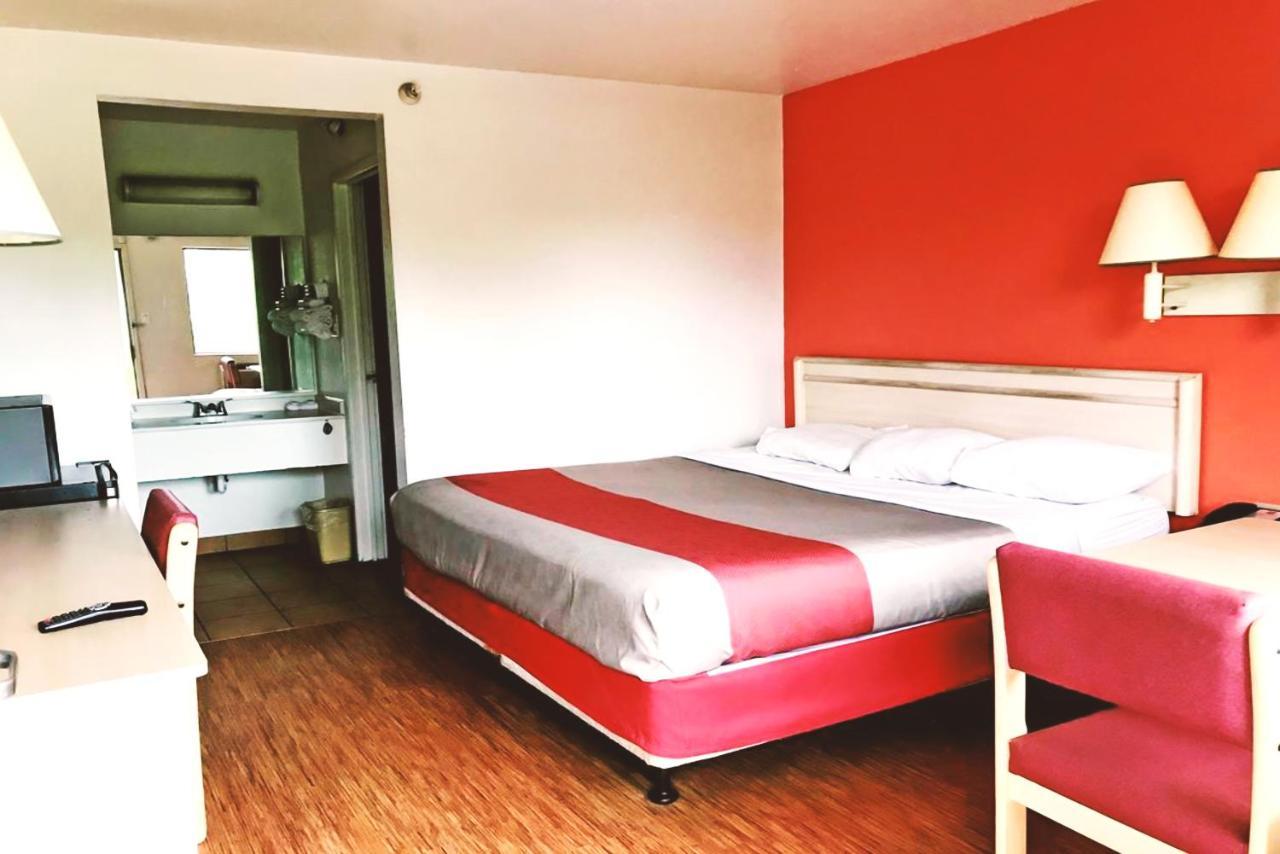 Motel Key 2*